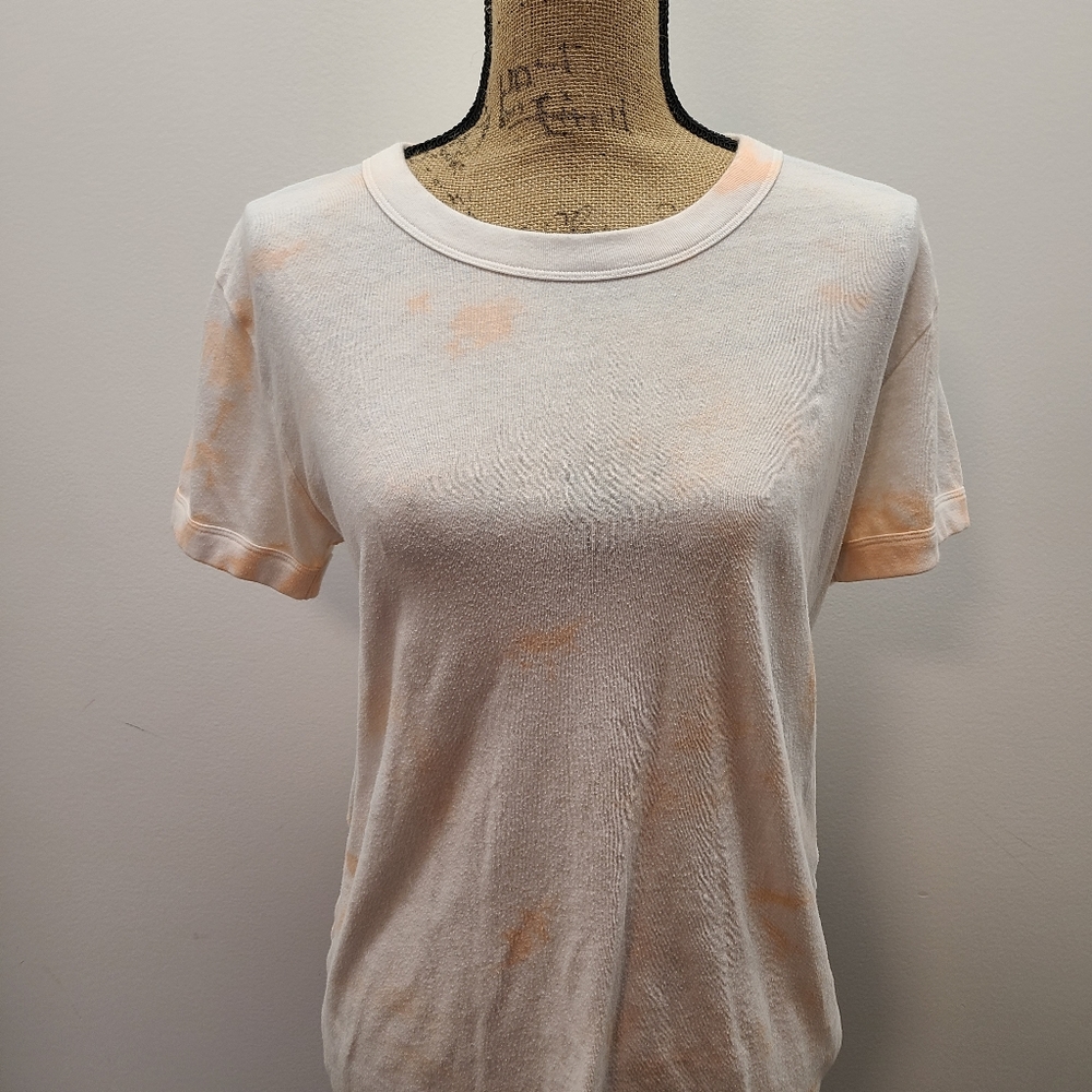 PINK everyday tee